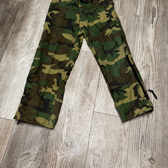 Vintage BDU US military army camo extended cold weather trousers pants S/M rain - Picture 4 of 11